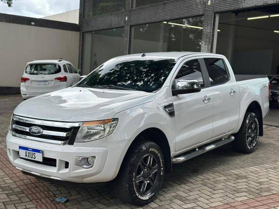 FORD RANGER 3.2 XLT 4X4 CD 20V DIESEL 4P AUTOMÁTICO